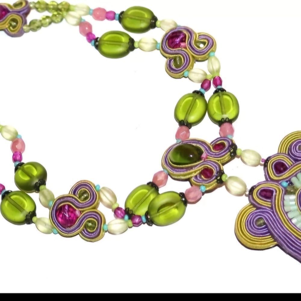 Fabulous Dori Csengeri signed Collectible Leather art glass beads necklace